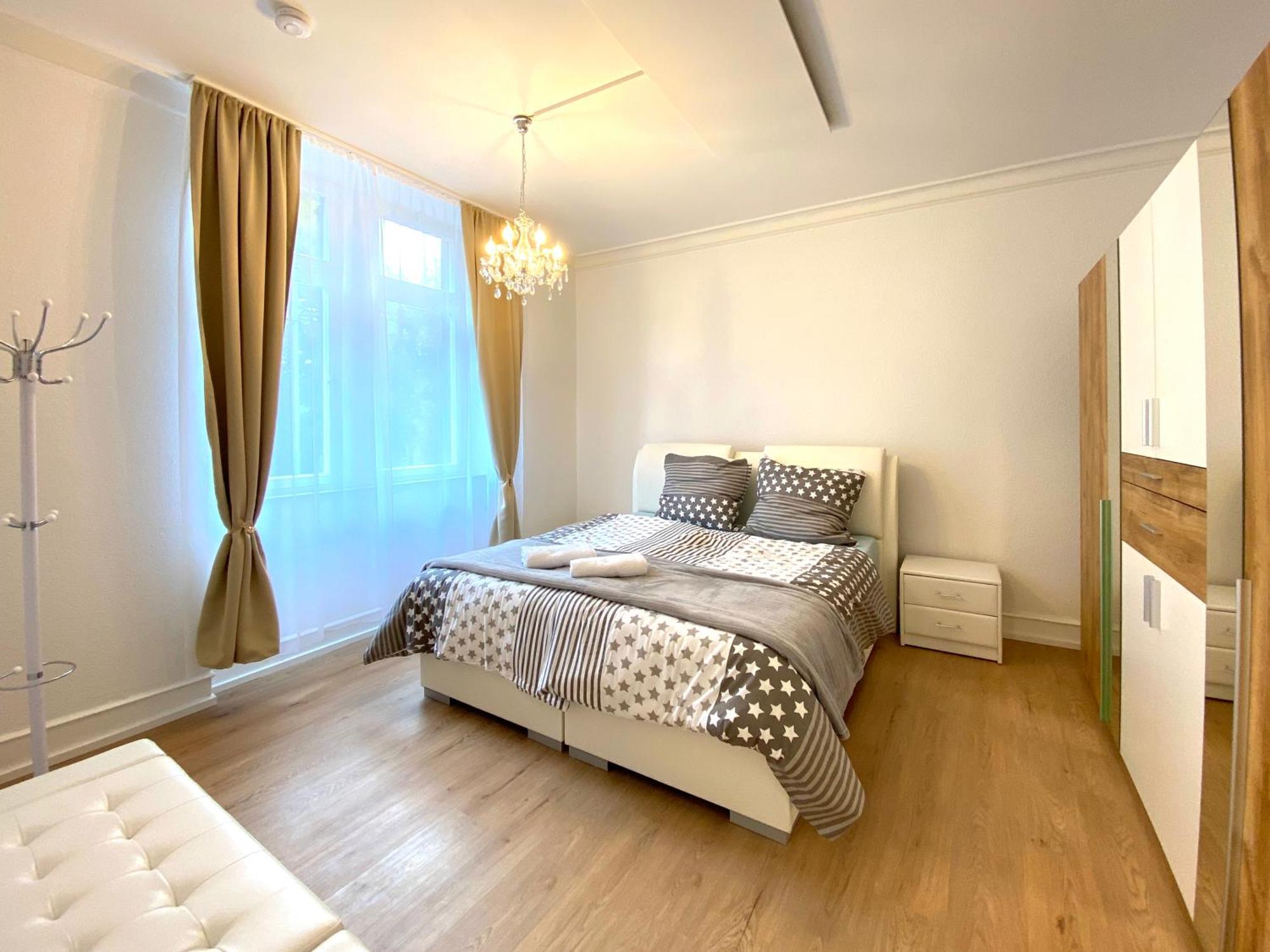 Quiet & Park View - Ulm Mitte Apartment Bagian luar foto