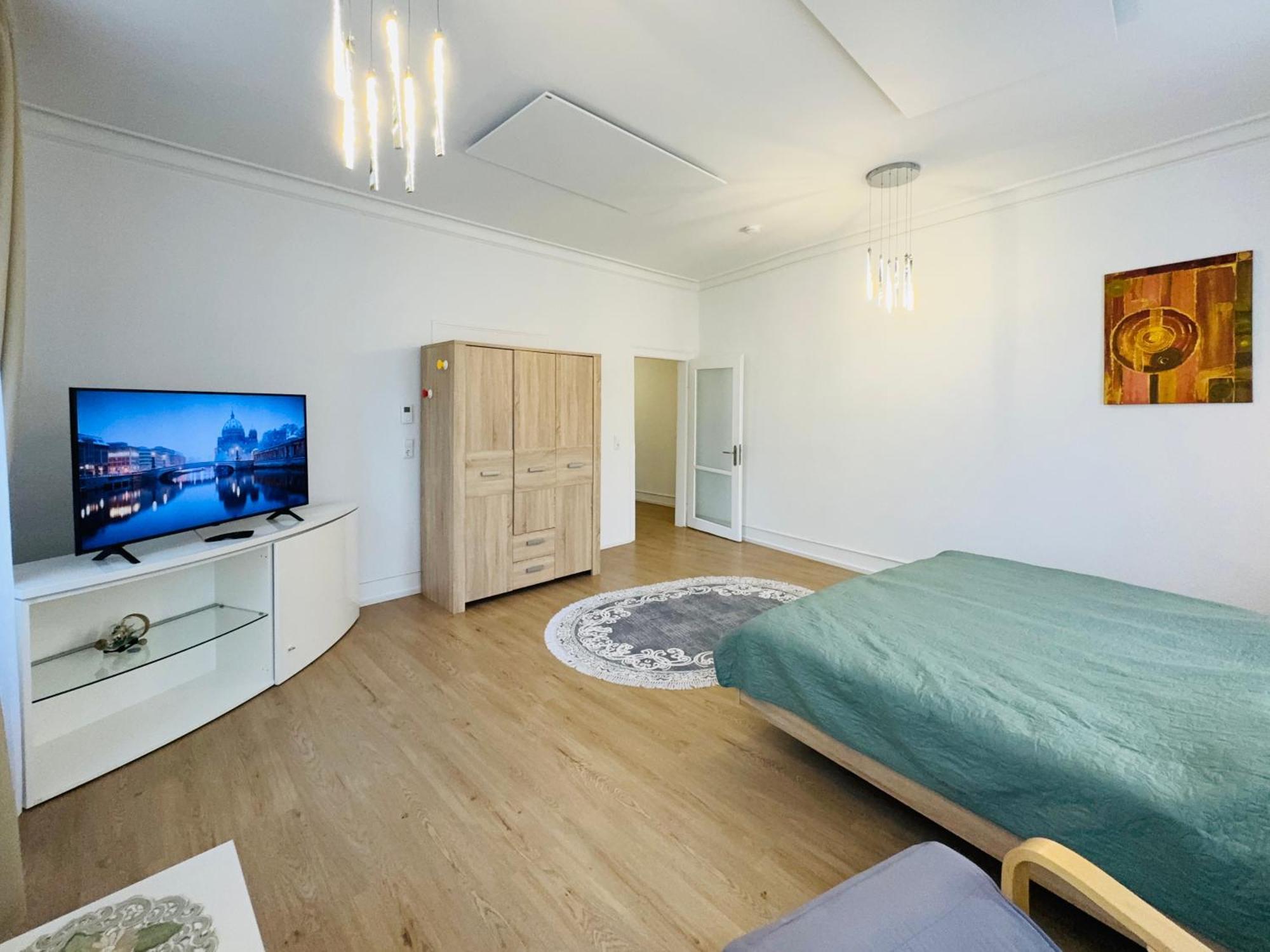 Quiet & Park View - Ulm Mitte Apartment Bagian luar foto